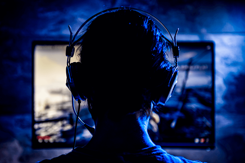 Gaming_with_headphones