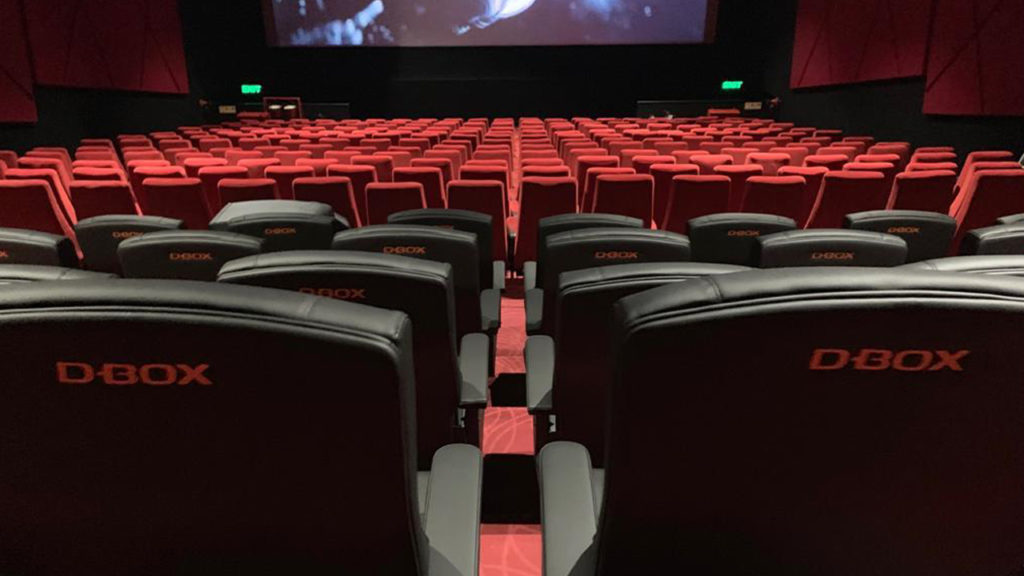 Auditorium d'une salle de cinéma PVR Icon